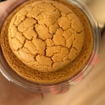 Kafkas Pasta Şekerleme Acıbadem Kurabiyelerinden Biri Küçük