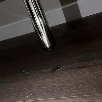 Nesir Mobilya Oturmadan Kırılan Koltuk