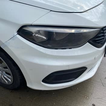 Europcar Kötü, Eski, Yıpranmış Araç Kiralama Hizmeti