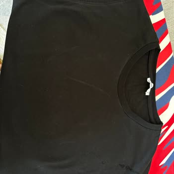 Arzum Ütü Su Akıtıyor Parlama Yapıyor Yeni Tshirtlerimi Çok Kötü Yaptı