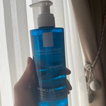 Side Effects of La Roche-Posay Face Wash Included Burning, Redness, and Dryness