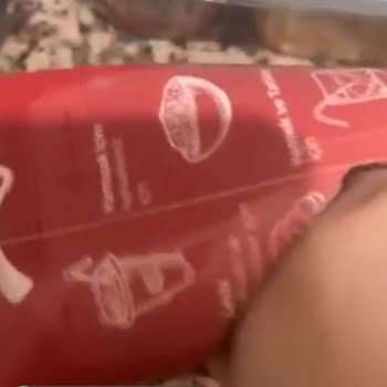 Nilky Badem Sütünün İçinden Çıkan
