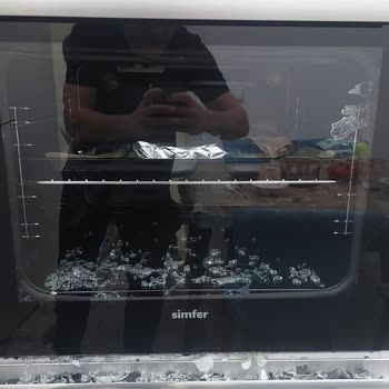 Simfer Ankastre Fırının İç Camı Patladı: Güvenlik Ve Fiyat Endişesi