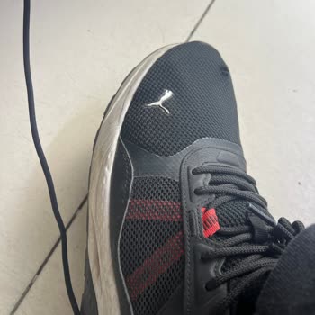 Puma 2 Adet Ayakkabı Aldık İkisinde Aynı Yerden Yırtıldı