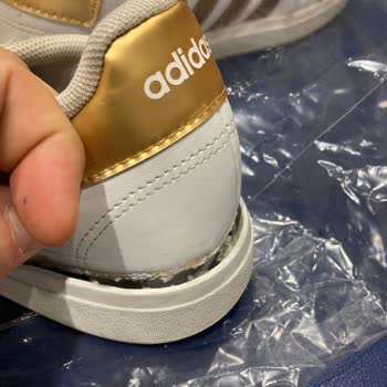 Deichmann Hatalı Ürünü Değiştirmeyi Veya Tamir Etmeyi Kabul Etmiyor