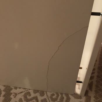 IKEA İnternetten Alınan Çalışma Masasında Keson Hasarı Ve İade Süreci