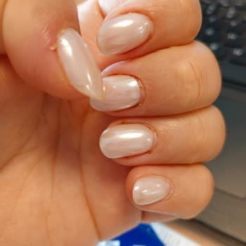Pap Art Nail Studio Tek Çalışan Vat Ve Manikür Bilmiyor