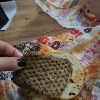 Burger King Burger Kın Köftesinin Isırık Geldi