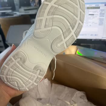 Derimod Skechers Ayakkabı Aldım Giyilmiş Gönderdiler