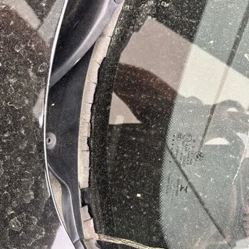 BMW Ön Cam Fitili Sorunu