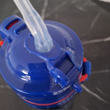 LC Waikiki Çabuk Kırılan Suluk Kapağı