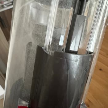 Dyson V15 Detect Absolute Süpürge Kırılması Ve Garantiye Girmemesi