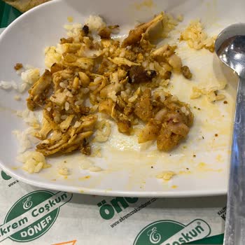 Ekrem Coşkun Döner  Çiğ Tavuk Satıyor