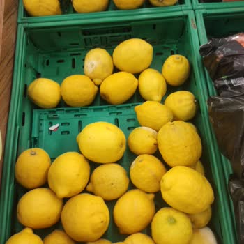 Çiğli Kipa AVM İçerisinde Bulunan Migros Küflenmiş Limon