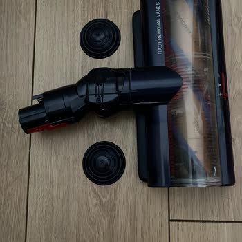 Dyson Gen5 Delect Ürün Kırıldı Ve Kırılan Parça Tedarik Edilmiyor.