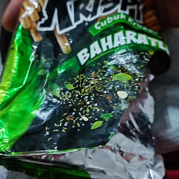 Ülker Krispi Krakerin İçinden Çıkanlar