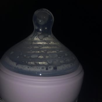 Nuk Biberonda İçine Batan Uç