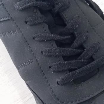 LC Waikiki Kalitesiz Ayakkabı Hemen Yırtıldı