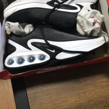 Nike Piazza Mağazasından Gelen Şok Edici Sürpriz!