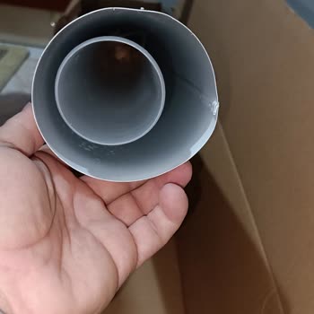 Aras Kargo Zarar Verdiği Kombimi Binanın Önüne Bırakıp Kaçtı.