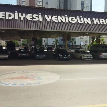 Antalya Muratpaşa Belediyesi Yenigün Kapalı Pazar Karşısı Çöpleri!