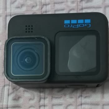 Klavuz Pazar GO Pro 11 Black Su Geçiriyor!