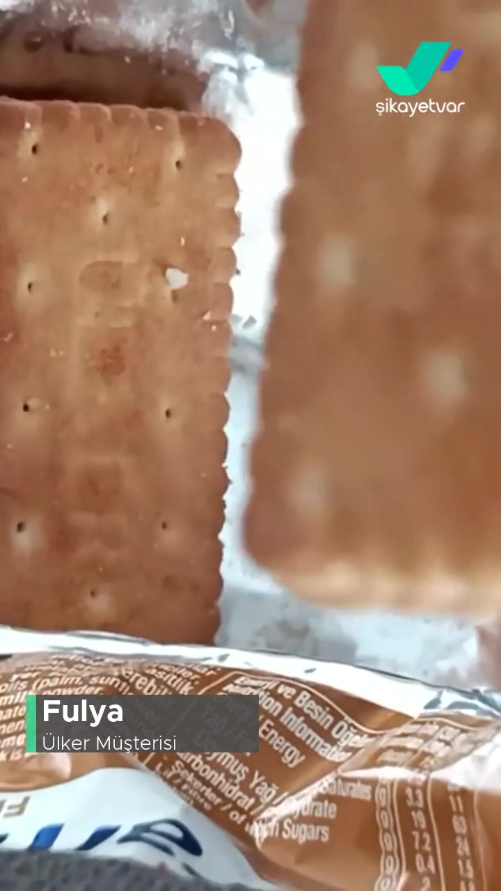 Rutubetli Ve Böcekli Ülker İkram Fındıklı Bisküvi! videonun kapak resmi