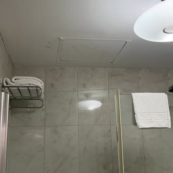Etstur'dan Rezervasyonlu Otel Pislik İçindeydi Ve Bir Şey Yapılmadı