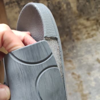 Kenarları Açılan Ceyo Marka Terlik