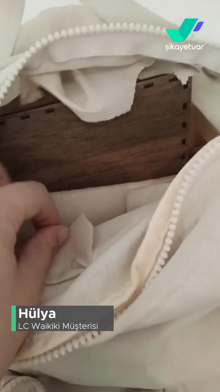 LCW Çanta Hemen Yırtıldı! videonun kapak resmi
