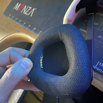 Penta Teknoloji Corsair Void Elite Oyuncu Kulaklığı Pad Lerinde Oluşan Deforme.