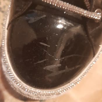 Diva Ayakkabı Kalitesizliği Ve Üslup Bozukluğu