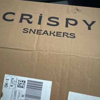 Crispy Sneakers Değişim İstiyorum Ancak Yardımcı Olmadılar