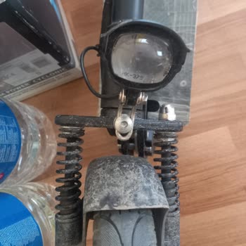Onvo Ov 101 Scooter On Takım Süspansiyon Başındaki Somon
