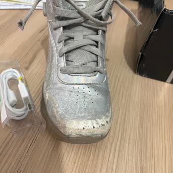 Skechers 3 Bin Liralık Botun İki Ayda Su Alması