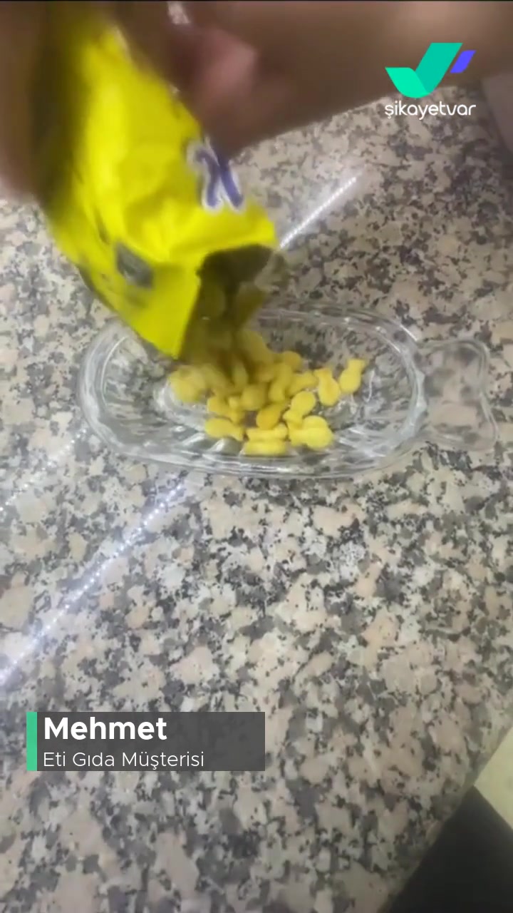 Eti Balık Krakerin İçinde Sağlıksız Bir Madde Çıktı! videonun kapak resmi