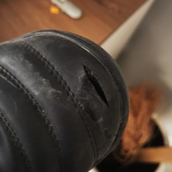 Jump Ayakkabı Pişmanlık, Sahtesi Olsa Böyle Kağıt Gibi Yırtılmaz