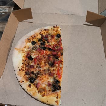 Domino's Pizza Geç Teslimat, Soğuk Ve Hamuru Pişmemiş Pizza