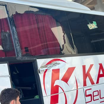 Kale Seyahat Kazaya Yapıp Devam Etmeleri