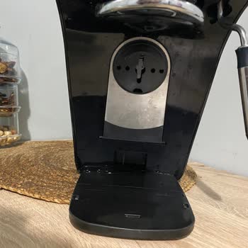 Tchibo Arıza Veriyor Suyu Izgaradan Akıtıyor