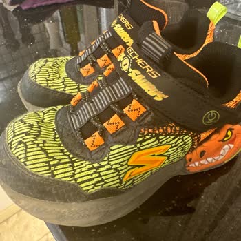 02.04.2024 Tarihinde Satın Aldığım Skechers Çocuk Ayakkabısı Hakkında
