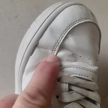 Deichmann Fabrikasyon Hatalı Ve Defolu Ürün Satıyor Ve Mağdur Ediyor