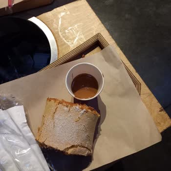 Espressolab Kaba İlgisiz Ve Umursamaz Eleman