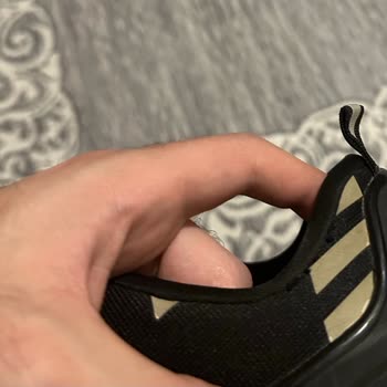 Emporio Armani - Defolu Ve Çabuk Yıpranan Ürün