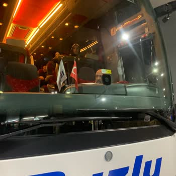 Buzlu Turizm Kedimle Beni Otobüse Almadılar