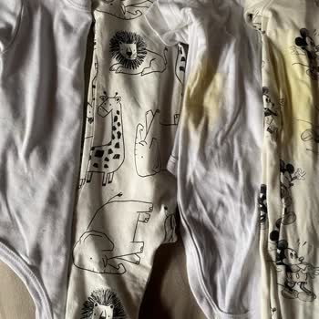 Prima Premium Care 3 Numara Ekonomik Bebek Bezi Sızdırıyor.