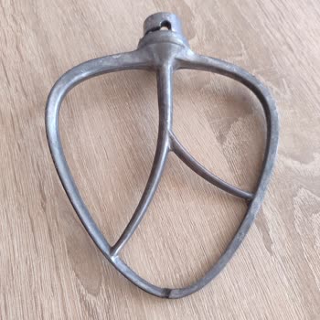 Arzum Hamur Yoğurma Makinesi Aparatında Kararma