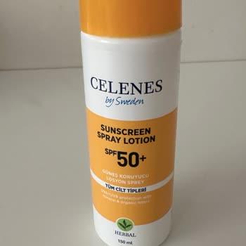 Celenes By Sweden Celenes Güneş Kremi İçinde Parçacıklar Var