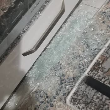 Kumtel Ankastre Fırınımın Camı Patladı, Servis Sorunları Yaşıyorum