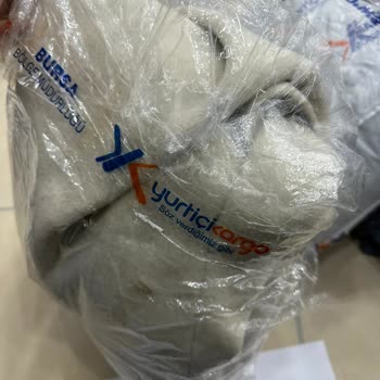 Yurtiçi Kargo Değişim İçin Yolladığım Kabanımı Parçaladı Ve Kirletti
